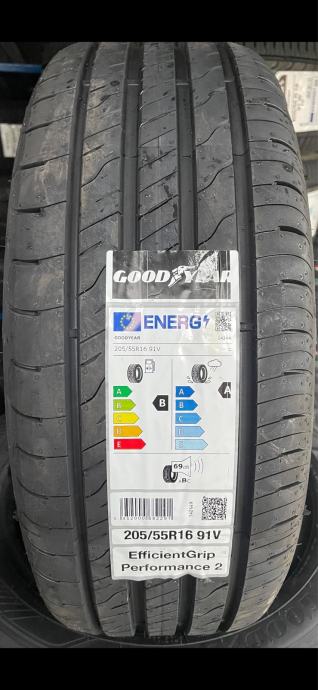 Gume Goodyear Efficientgrip Performance 2 205/55/16 **92,50 €**