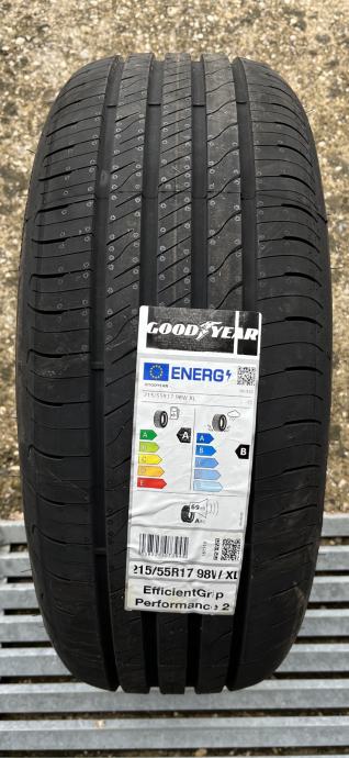 Gume Goodyear Efficientgrip Performance 2 215/55/17 **145,00 €**