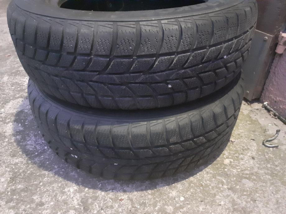 Gume Hankook 185/65/15 zimska 2 kom.