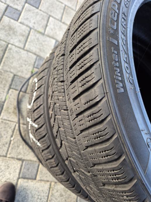 Gume Hankook 205/45/17 zimska 4 kom.