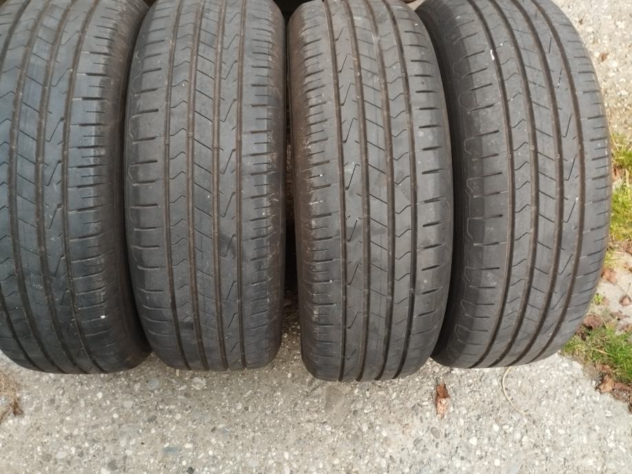 Gume Hankook 215/65/17 ljetna 4 kom.