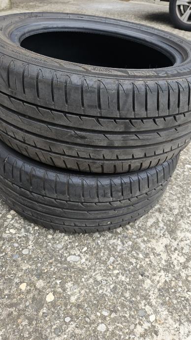 Gume Hankook 225/55/17 ljetna 2 kom.