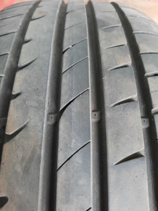 Gume Hankook 225/60/17 ljetna 2 kom.