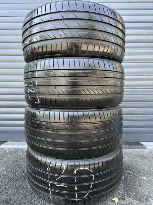 Gume Kumho 255/40/19 ljetna 4 kom. Novo **SET 350€**