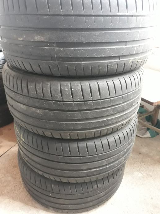 Gume Michelin 255/40/19 ljetna 4 kom.