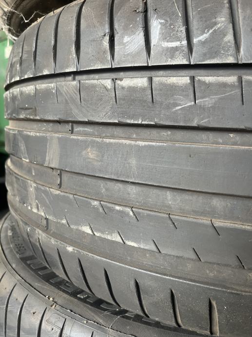 Gume Michelin 255/40/19 ljetna 4 kom.