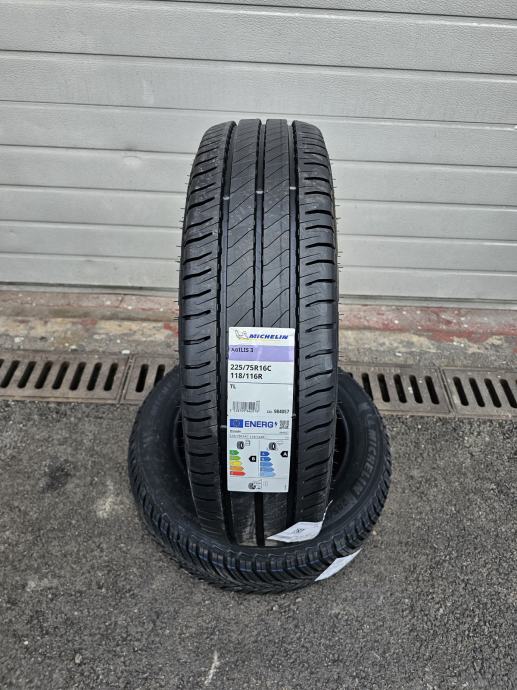 GUME MICHELIN AGILIS 3  225/75/16 C _____ 213,36 €/kom - DOT0324