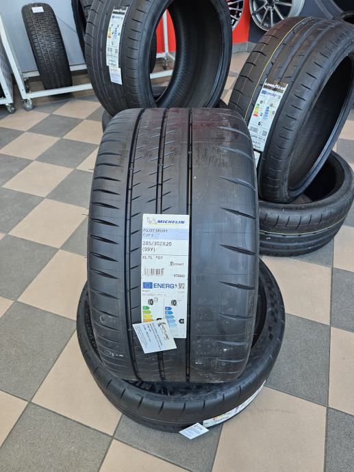 GUME MICHELIN PS CUP2*  285/30/20 _____ 375,00 €/kom - AKCIJA