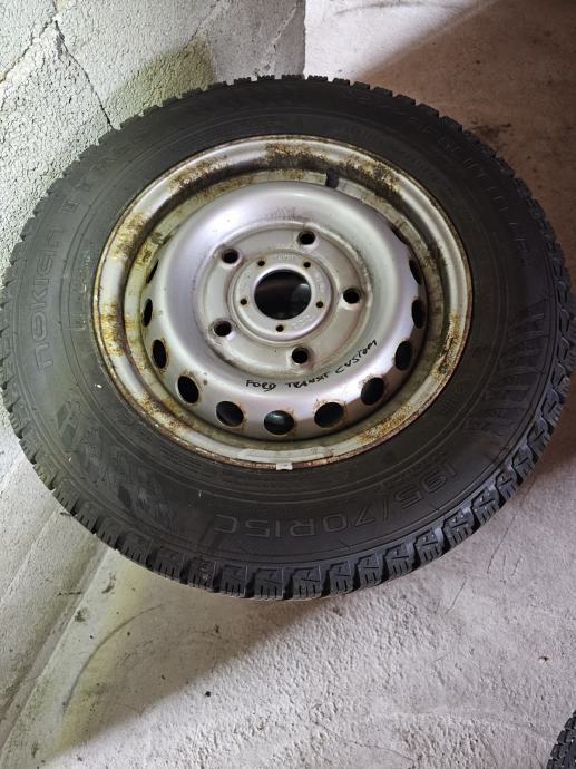 Gume Nokian 195/70/15 zimska 4 kom. ZA FORD TRANSIT CUSTUM