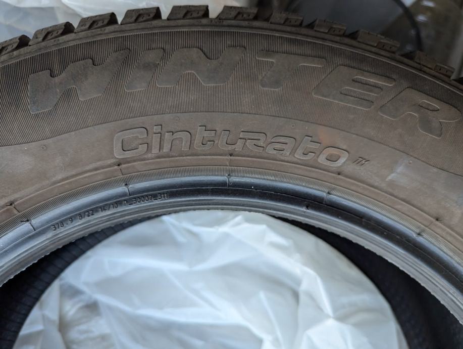 Gume Pirelli 185/65/15 zimska 4 kom.