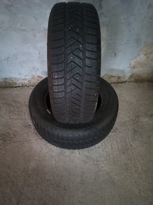 Gume Pirelli 215/60/16 zimska 2 kom.