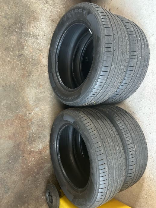 Gume Pirelli 235/55/17 ljetna 4 kom.