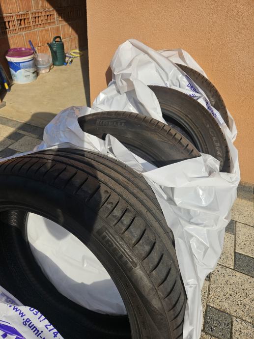 Gume Pirelli 255/45/19 ljetna 4 kom.