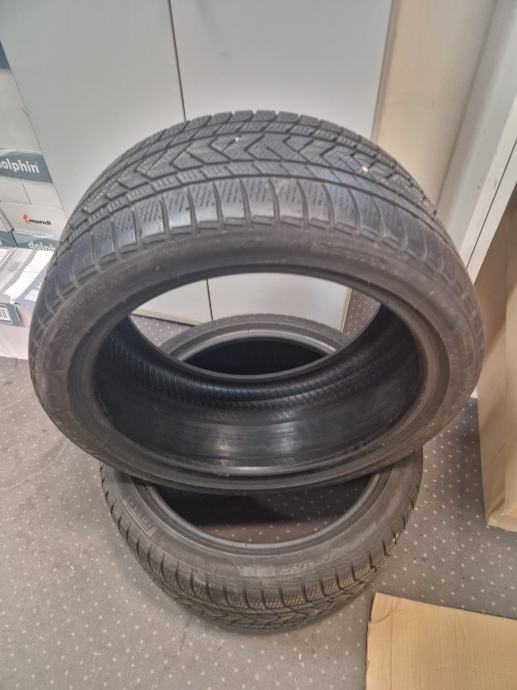 Gume Pirelli 275/35/19 zimska 2 kom.