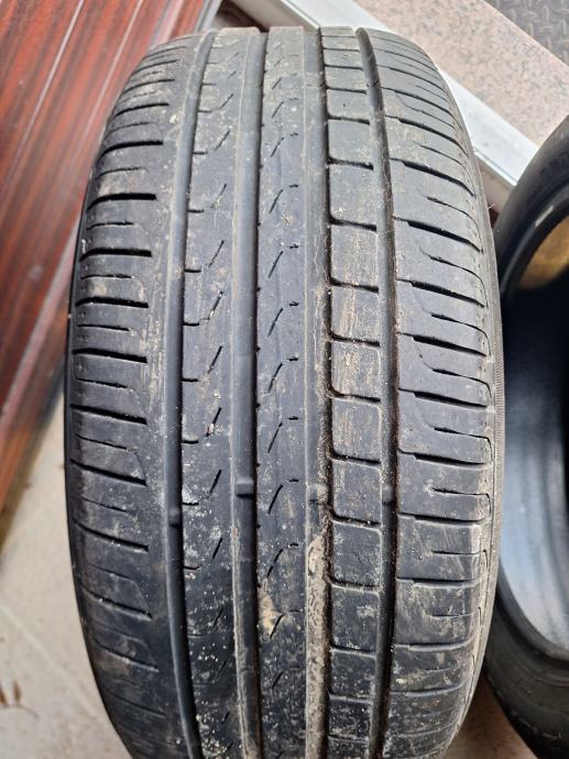 Gume Pirelli Cinturato P7 215/55/17 ljetna 2 kom.- nije fixno