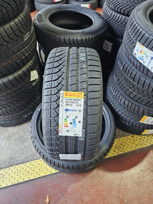 GUME PIRELLI P-Zero Winter MO1  265/35/21 _____ 395,68 €/kom - DOT2924