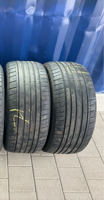 Ljetne gume Dunlop dimenzija 275/40/20 2 kom.