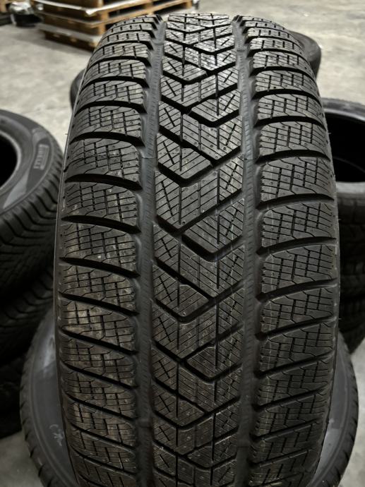 Pirelli Scorpion Winter 235/60/18 107H M+S 2022* - DEMO GUME