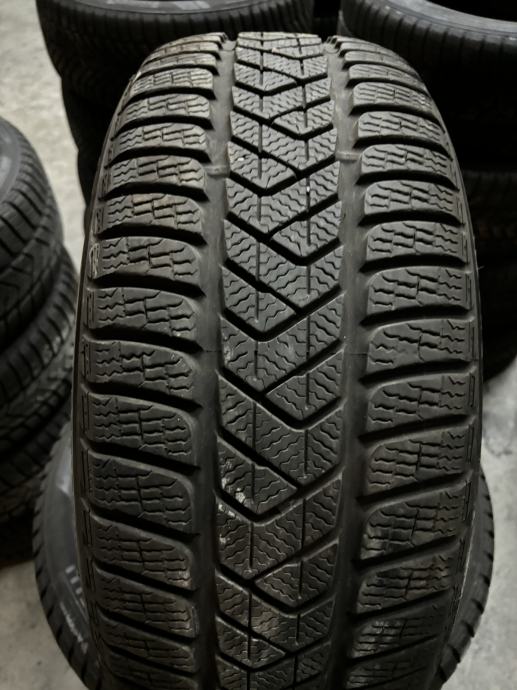 Pirelli Sottozero 3 Winter 225/50/17 98H M+S 2021*