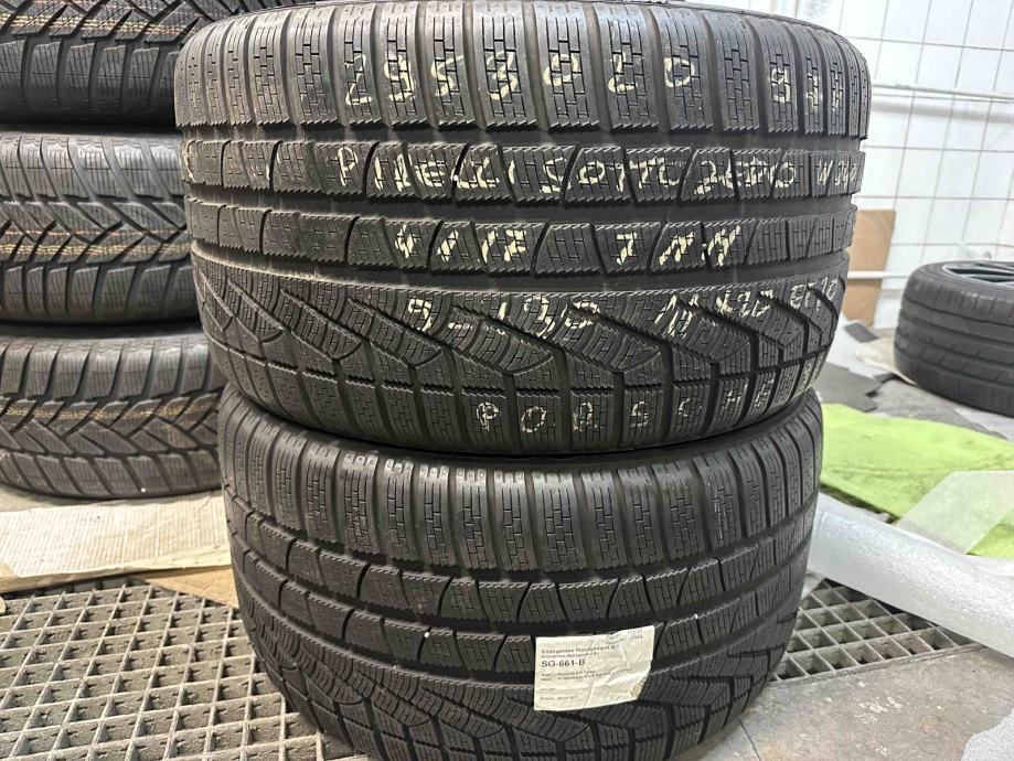 Pirelli SOTTOZERO W240 DOT4117 295 / 30  R 20