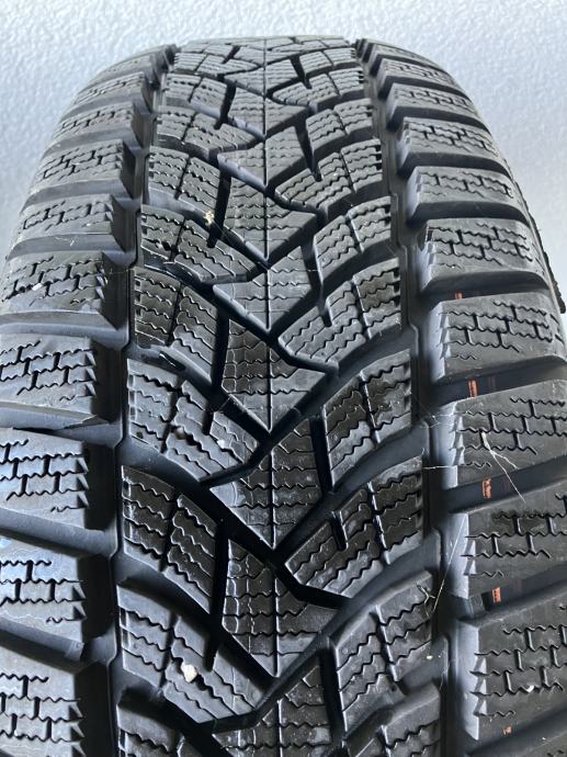 Zimske Gume Dunlop Winter Sport 5 205/60 R16 4 kom. *Kao NOVO*