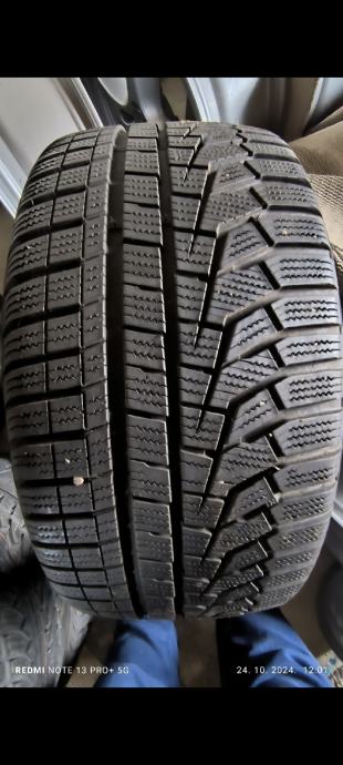 Zimske Gume HANKOOK 235/40 R19. ripna 7.mm FULL ( Dvije 80.eur)