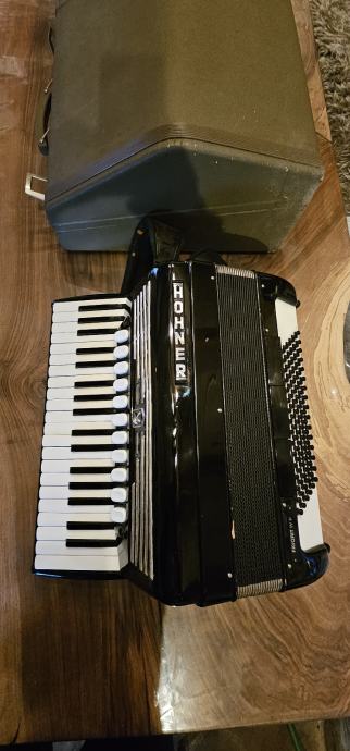 Hohner 80 basova favorit 4 p