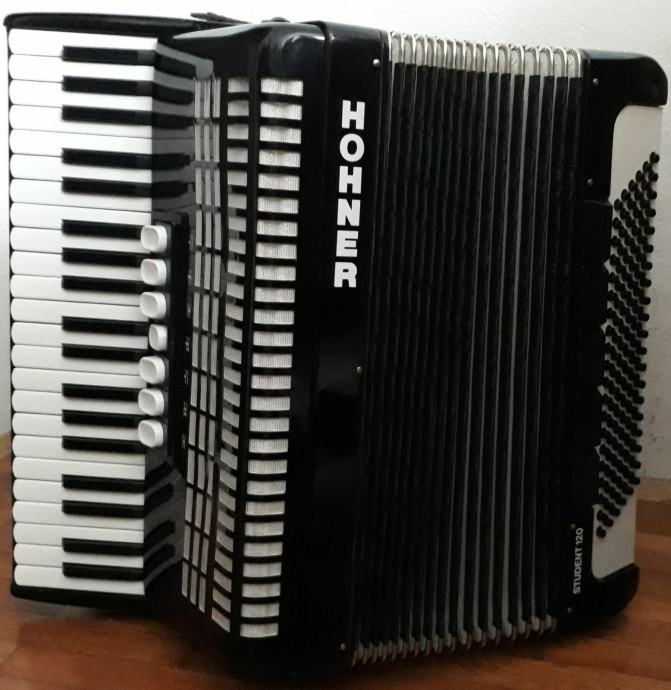 Hohner Student 120 basova