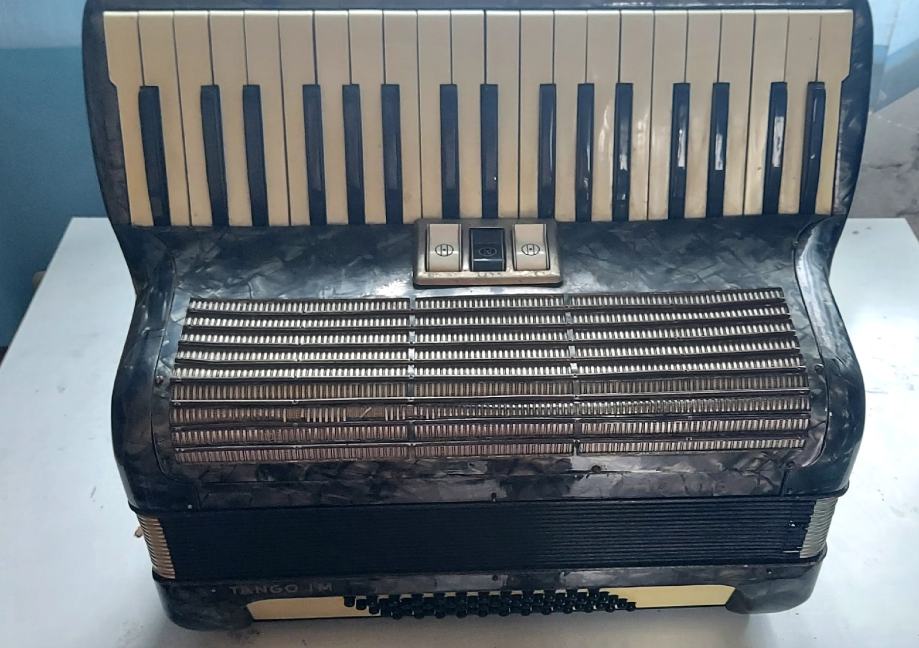 Hohner Tango 60 basa‼️‼️Vikend akcija