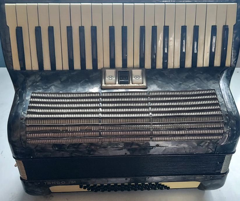 Hohner Tango 60 basova‼️‼️Ispod cijene