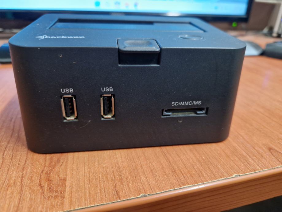 HDD dock za 2,5" i 3,5"