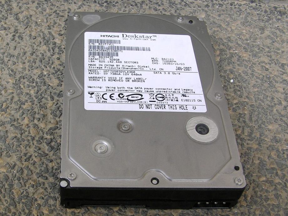 Hitachi Deskstar 320 GB, SATA