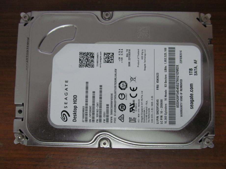 SEAGATE DESKTOP 1 TB - 64 MB SATA III - 14.12.2024. - disk 2/3