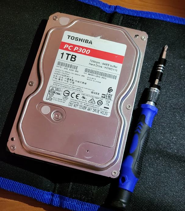 Toshiba 1TB hard disk HDD