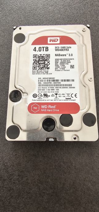 Western Digital 4 TB Red NAS *neispravan*