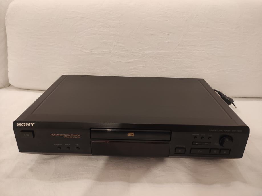 CD player SONY CDP-XE 220