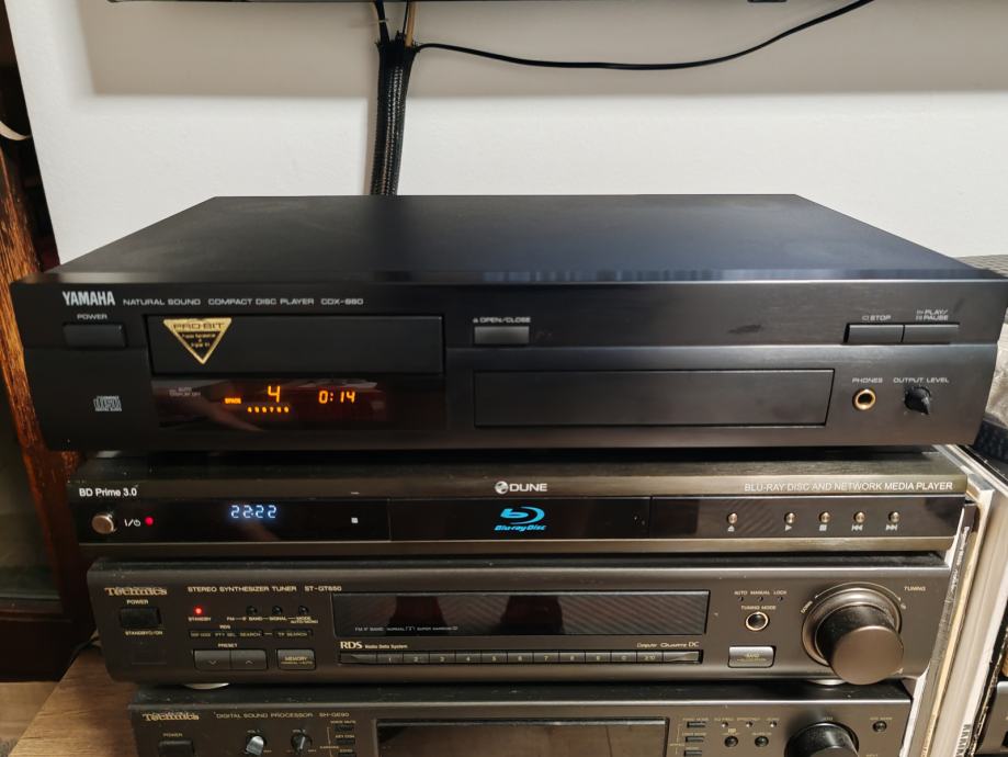 CD player Yamaha CDX-880