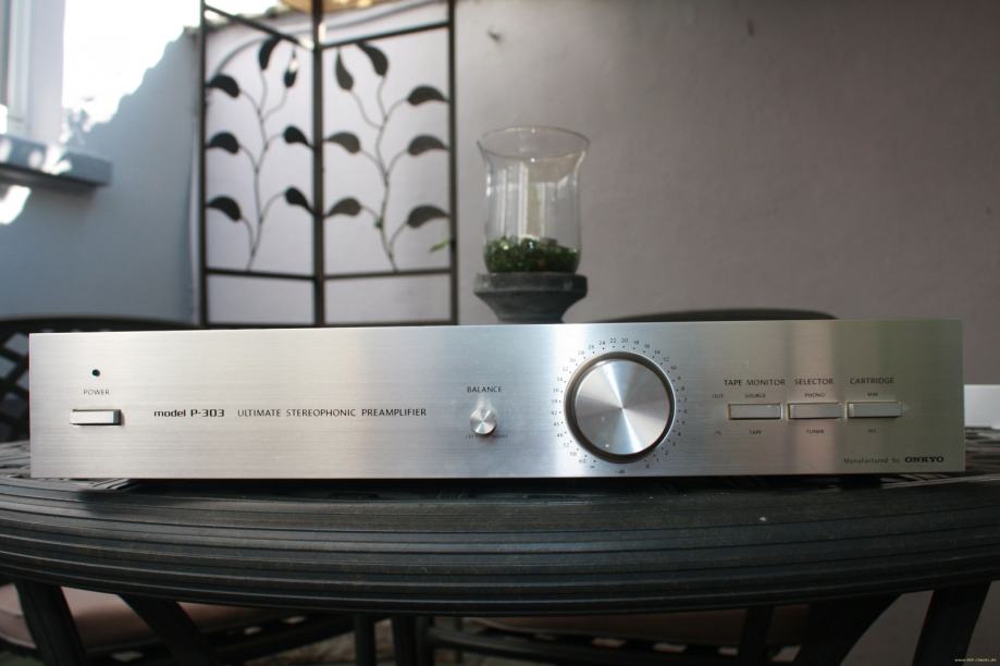 Onkyo P-303 Ultimate Stereophonic Preamplifier