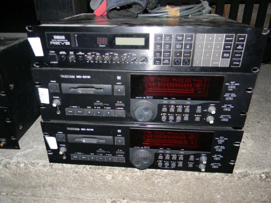 tascam MD -801r minidisc player