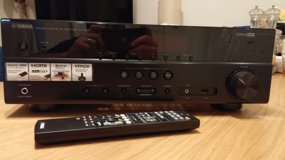 Yamaha RX-V377 receiver