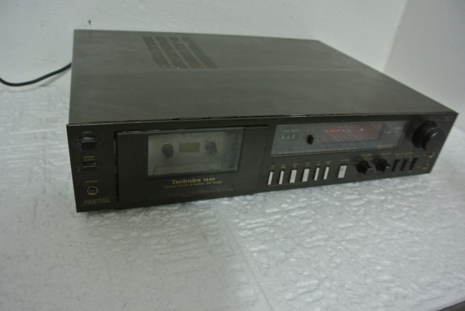 Kazetofon Technics RS-M45 1980.godina pali se,ali ne vrti kazetu