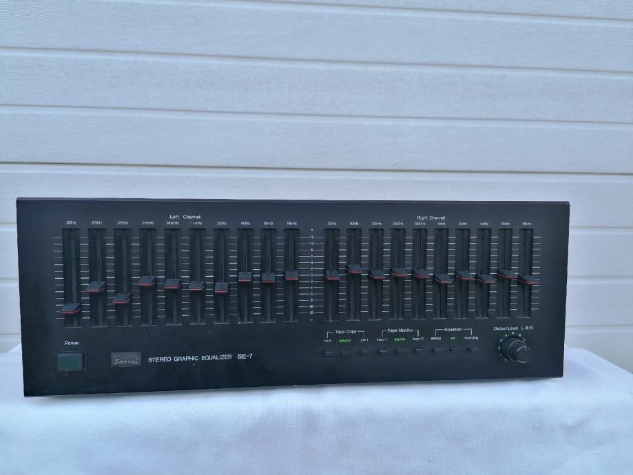 Equalizer SANSUI  SE-7