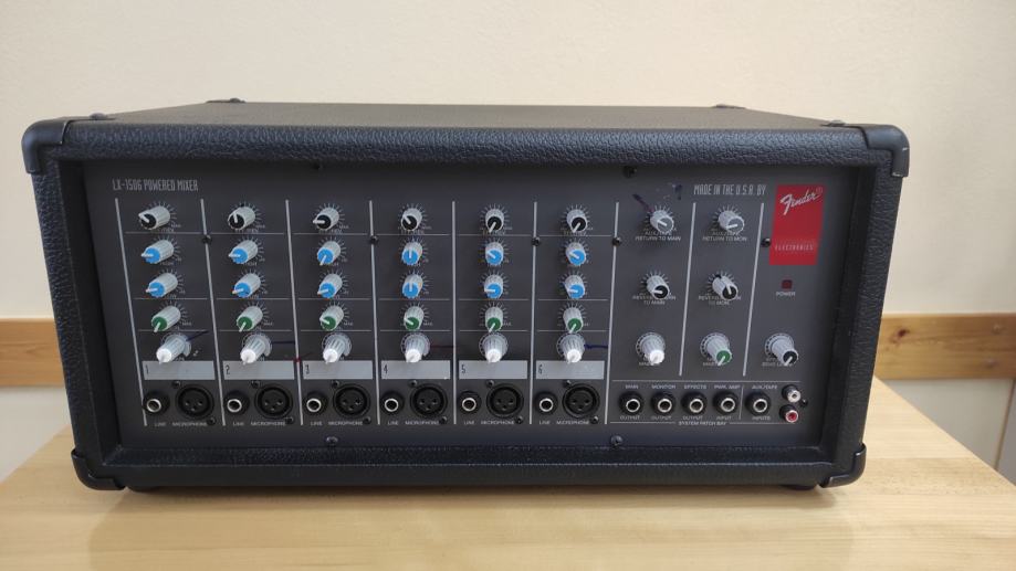 Fender LX1506 Powered mixer