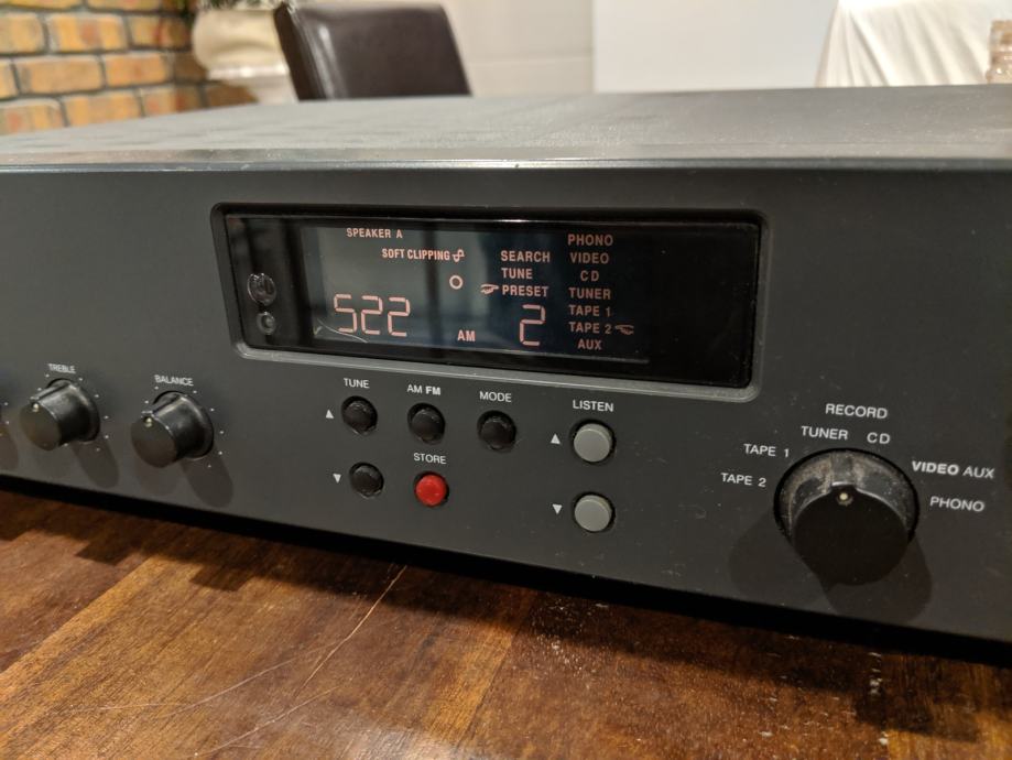 NAD 705 pojacalo