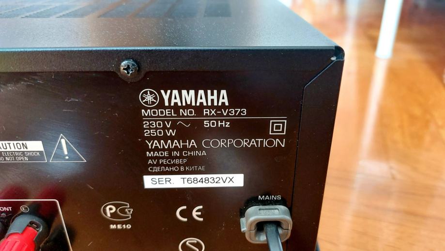 Receiver YAMAHA RXV373