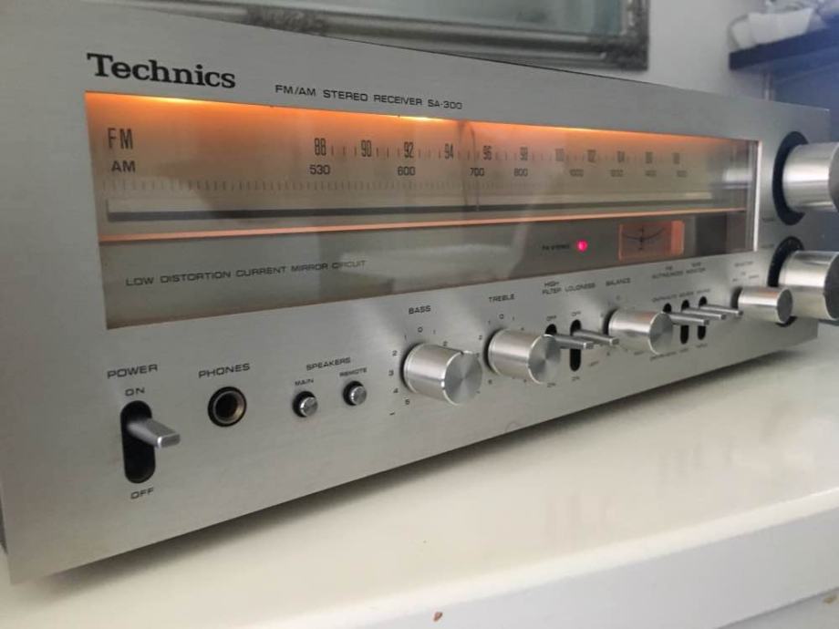 Technics SA 300