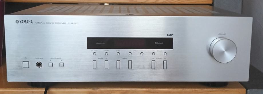 Yamaha R-S202D Stereo Reciever