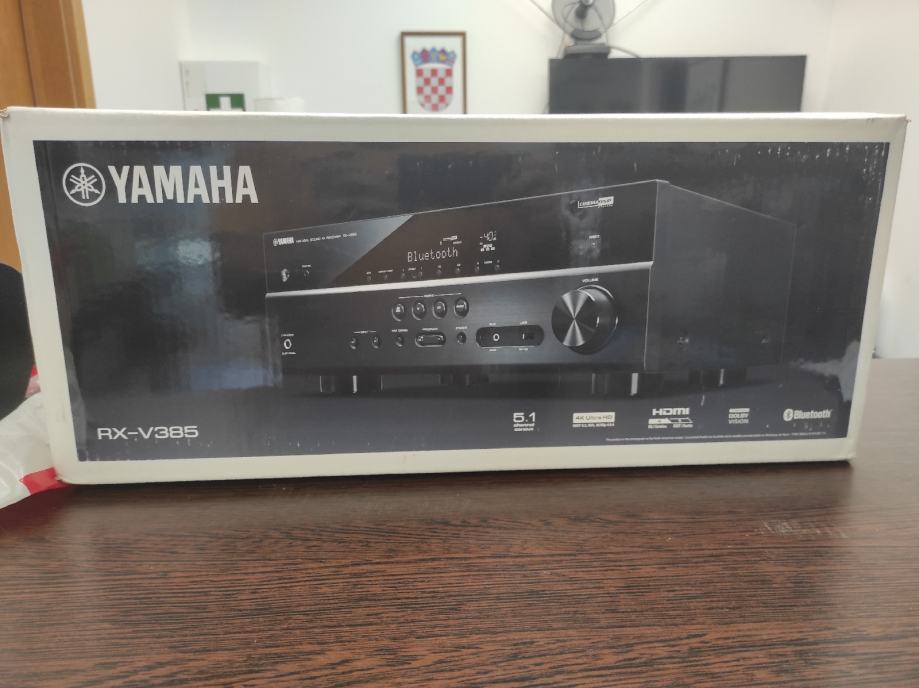 Yamaha RX-V385