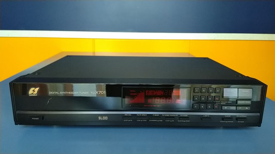 SANSUI TU-X701 VRHUNSKI TUNER