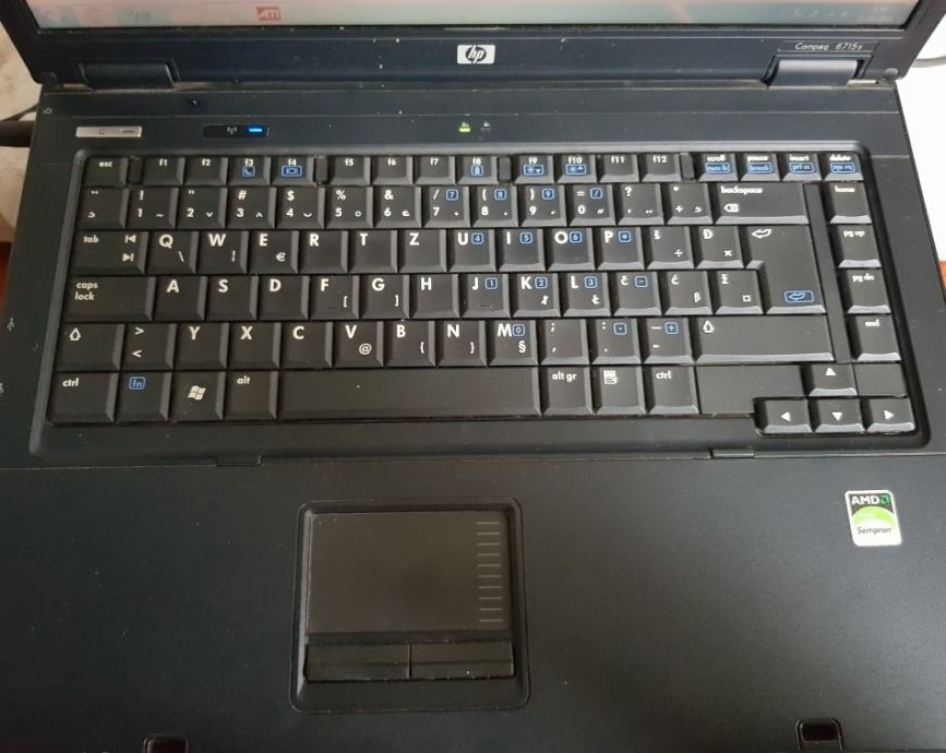 Hp 6715s не включается